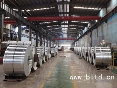 供应0.2-1mm橡塑保温铝皮、消防管道保温铝皮图3